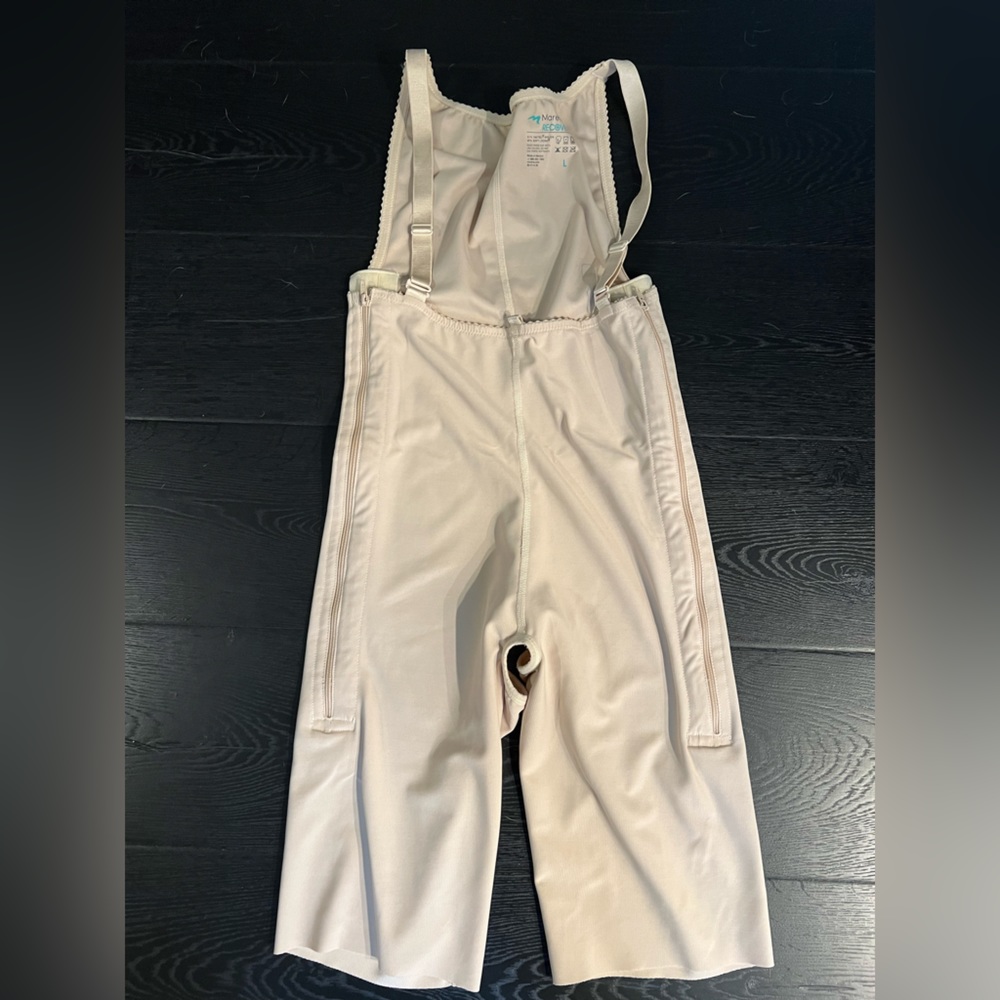 Marena stage 1 post surgical girdle with suspenders, large